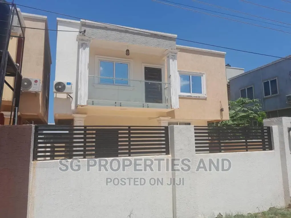 3bdrm House in Sakumono, Spintex for rent