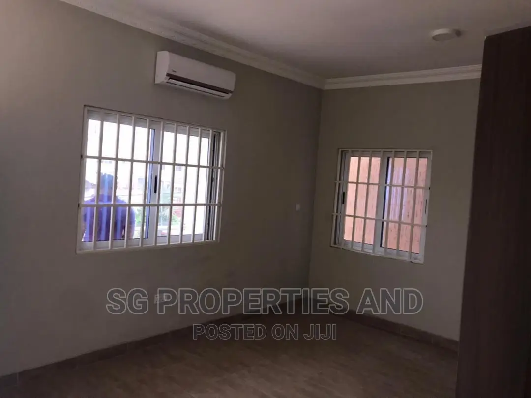 3bdrm House in Sakumono, Spintex for rent
