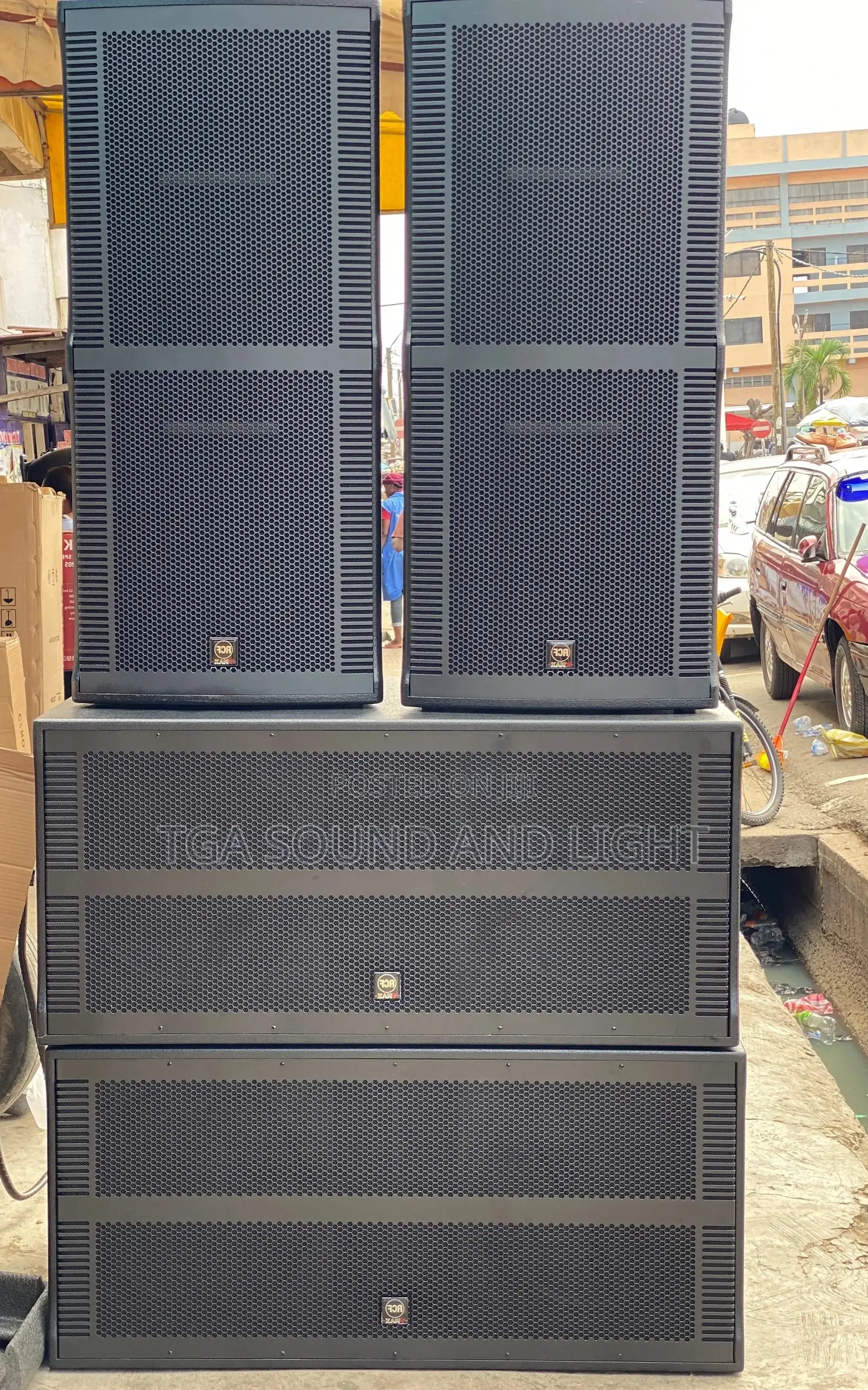 Rcf V - Max Series Speaker Set
