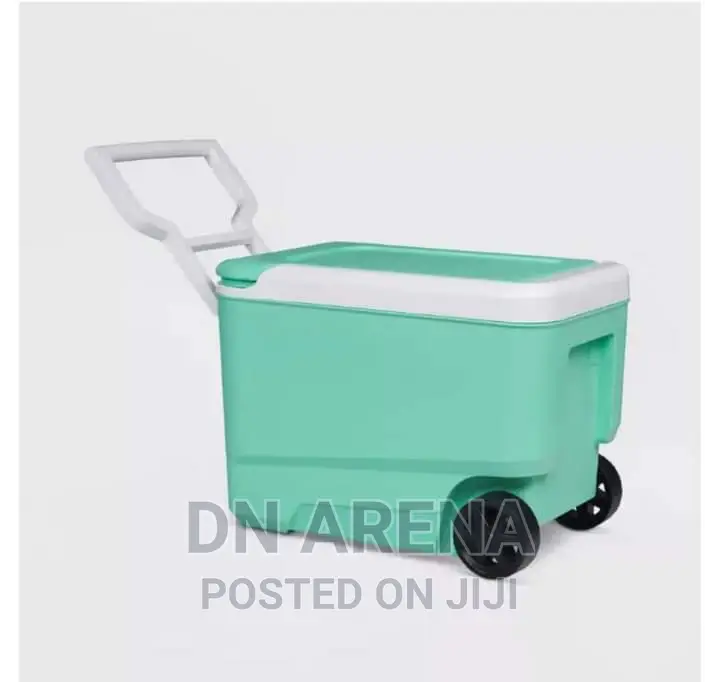 Igloo 38quart Wheelie Cool Ice Chest