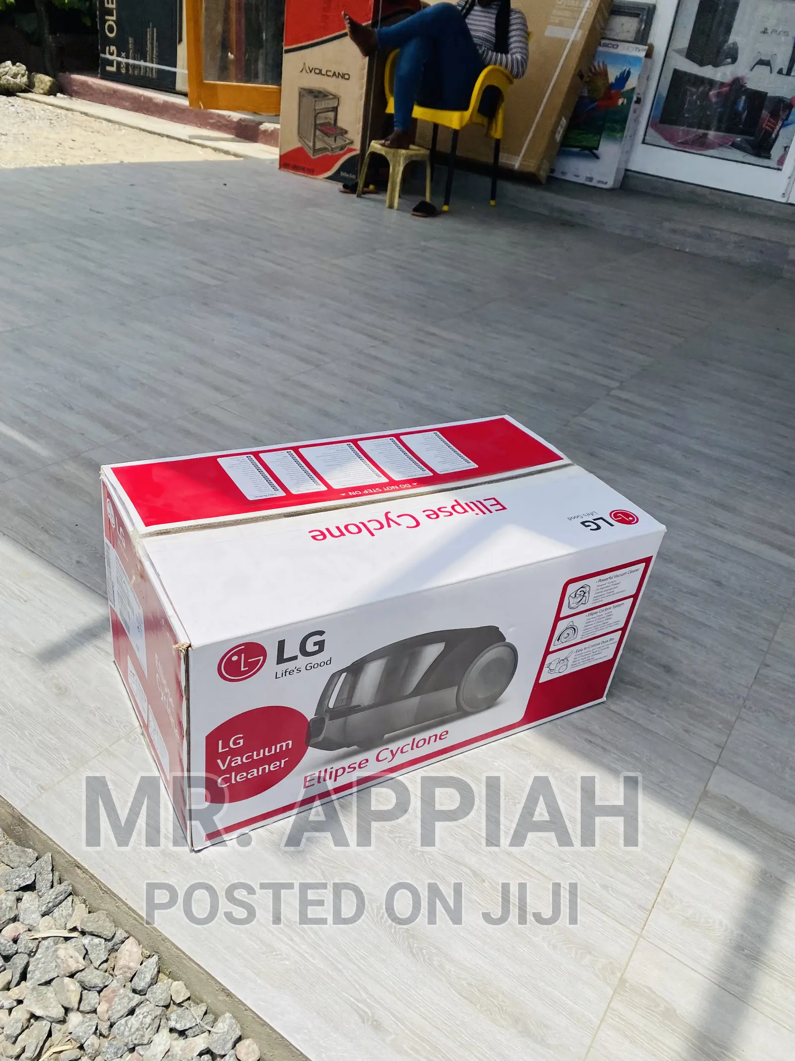 LG Vacuum Clear VC5420NNTR 2000watt Works Faster and Wider