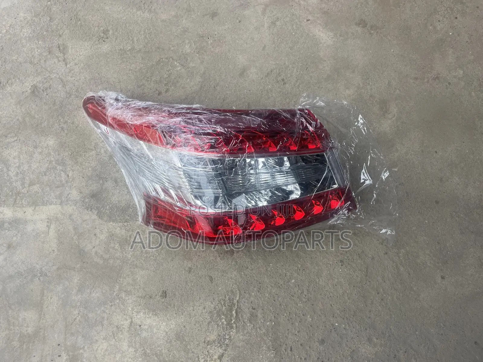 Nissan Sentra Taillight 2013 2014 2015 2016