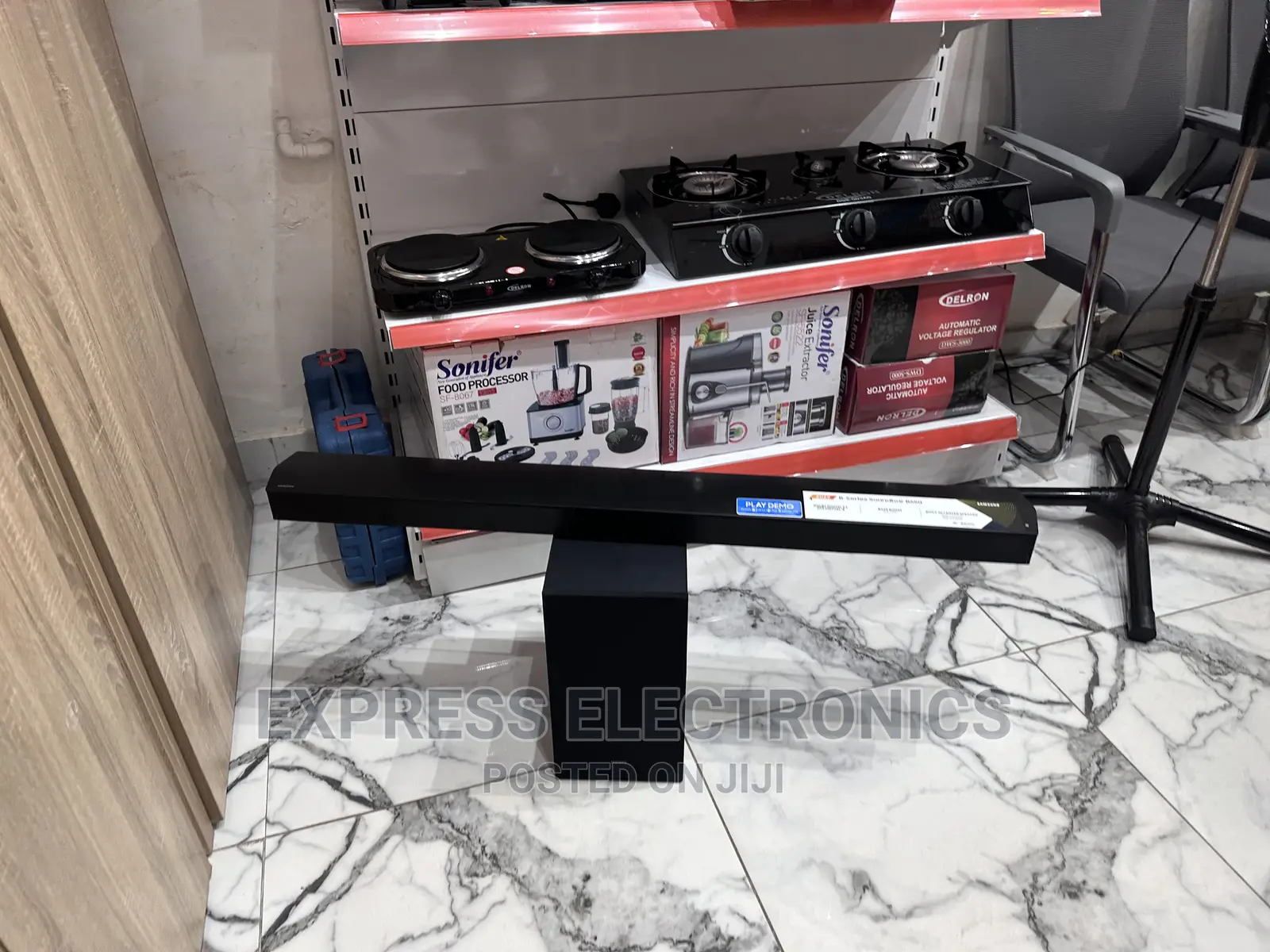 Enjoy  and Connect Samsung Soundbar With Woofer A450