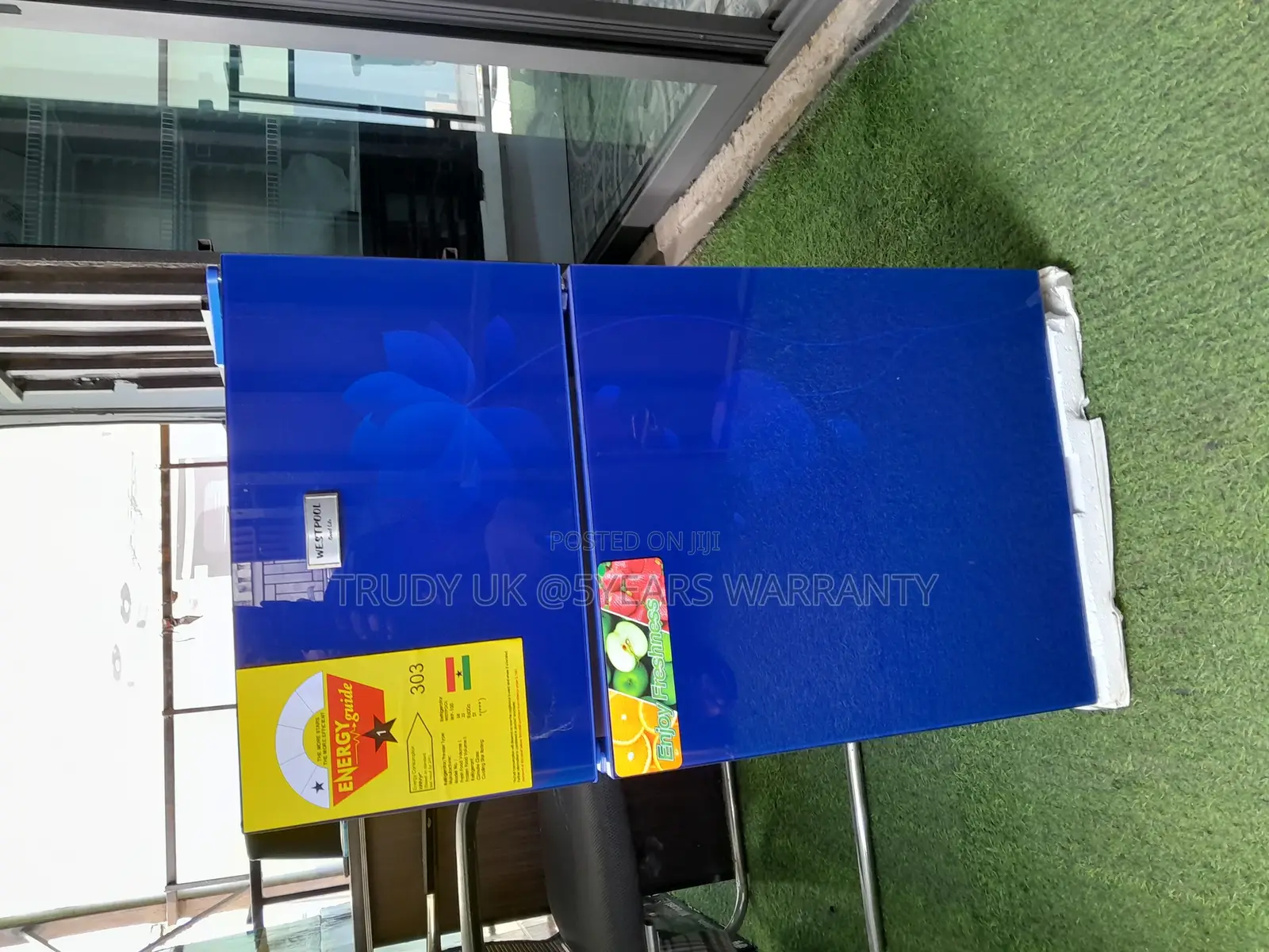 Wesarpool 100L Glass Door Fridge Double Door Fridge New in B