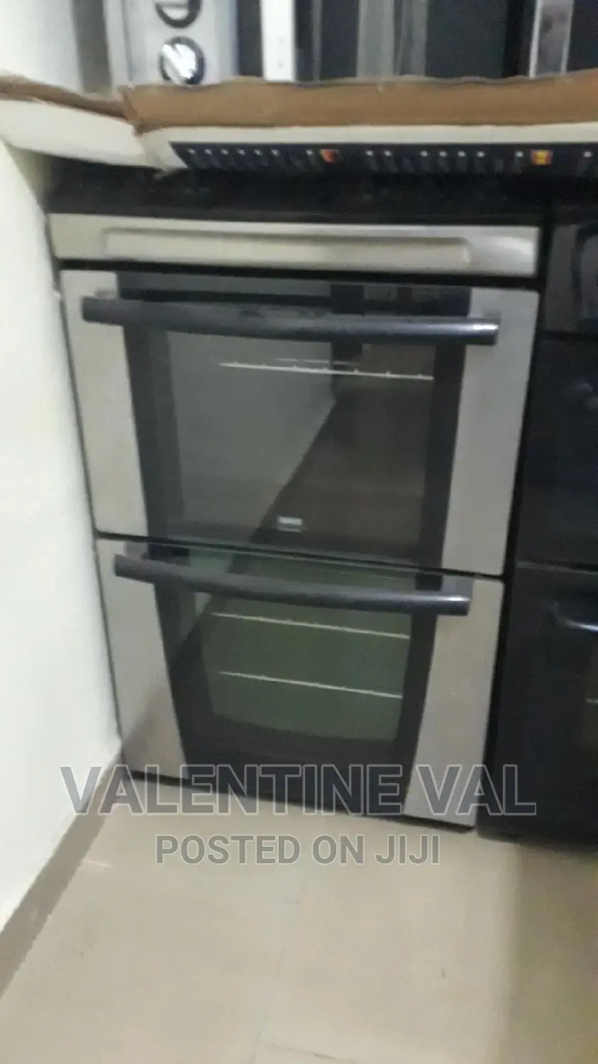 Zanussi Electric Cooker With 4 Knobs