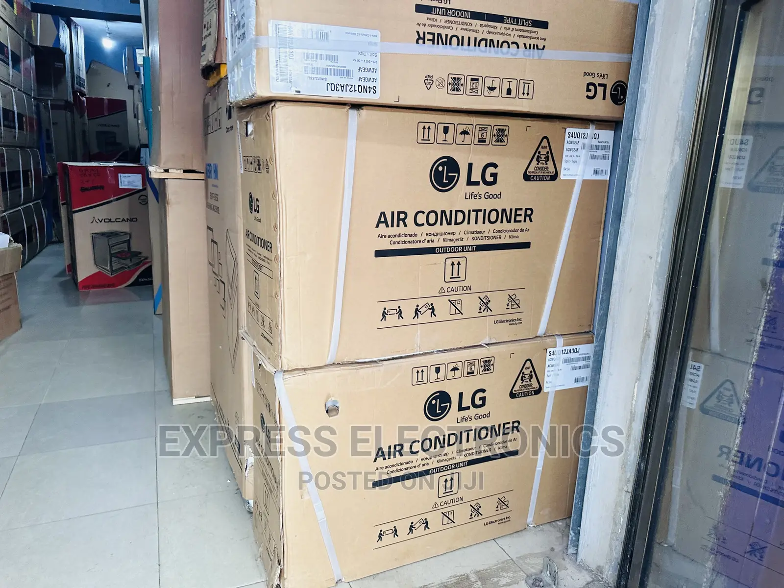 White AC Lg Split R410 Gas 2hp