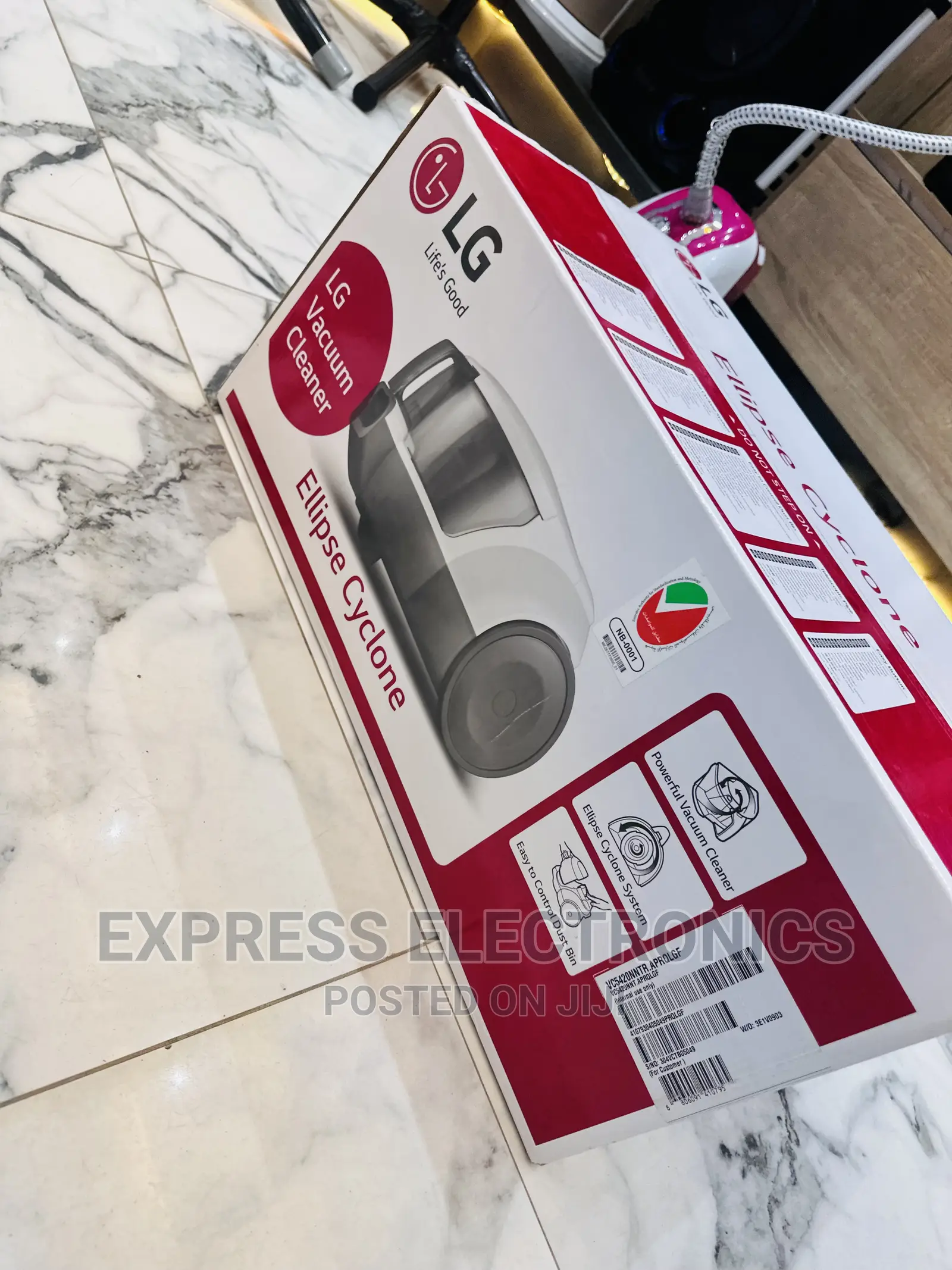 Simple Design LG Red Vacuum Cleaner VC5420NNTR