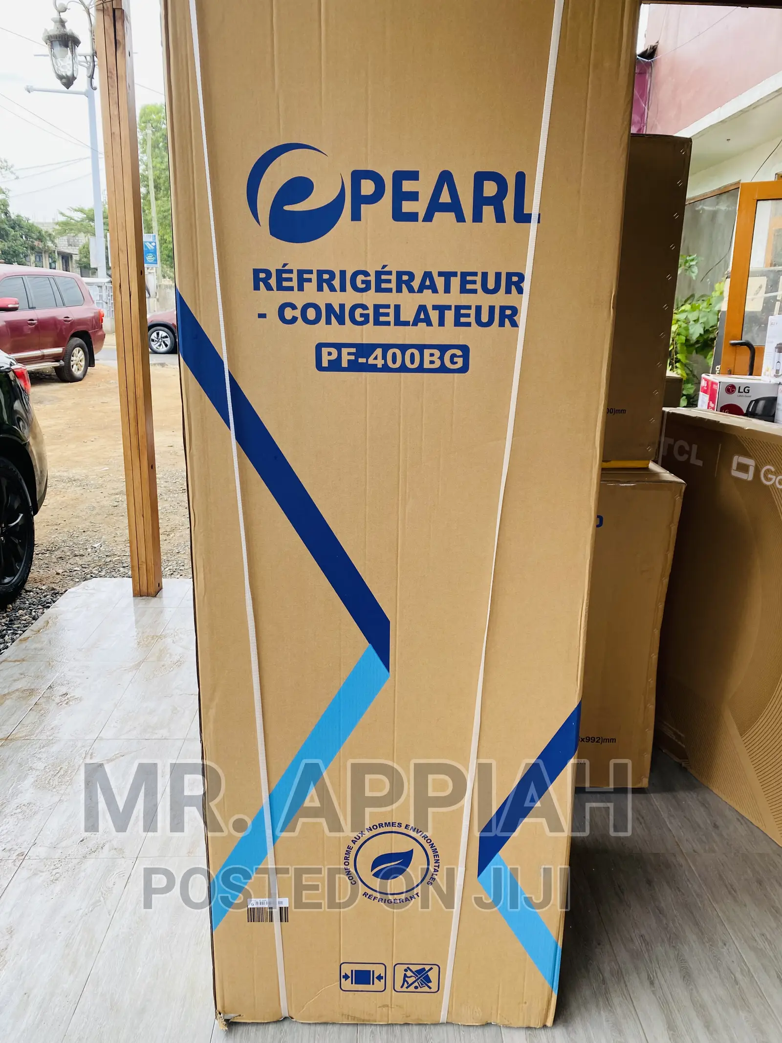 Grab Pearl PF-400BG 309liters Dough Door Fridge(Black) 