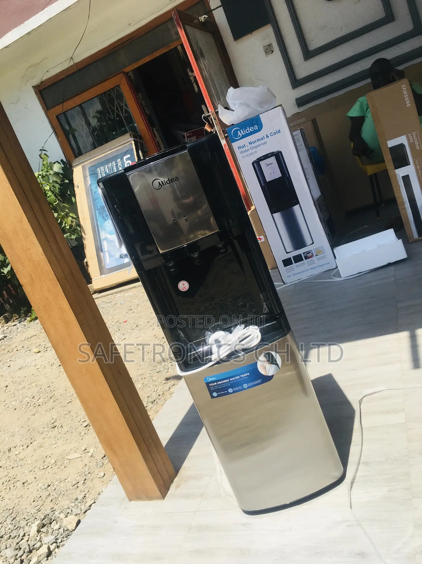 Lastest Hot/Cold Water Dispenser Sliver/Black Midea