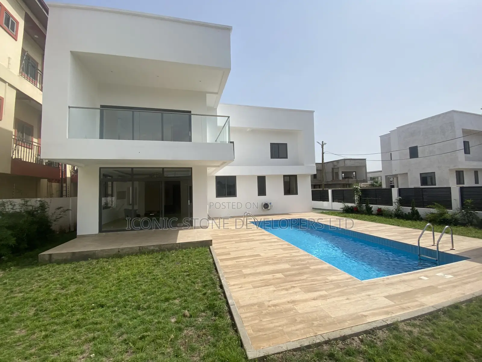 4bdrm Mansion in American House, East Legon for sale