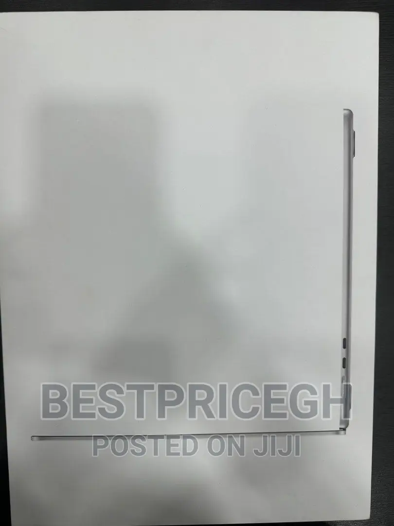 New Laptop Apple MacBook Air 8GB Apple M2 SSD 256GB