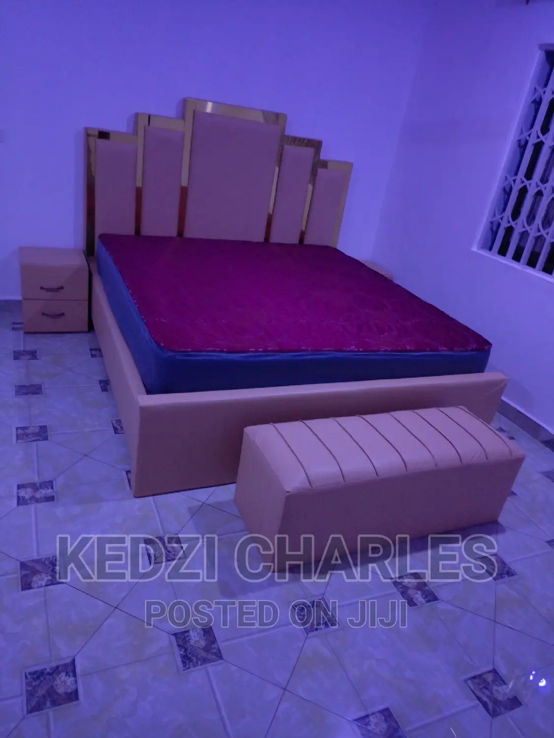 Queen Size Bed And Bed Frame With Ottoman