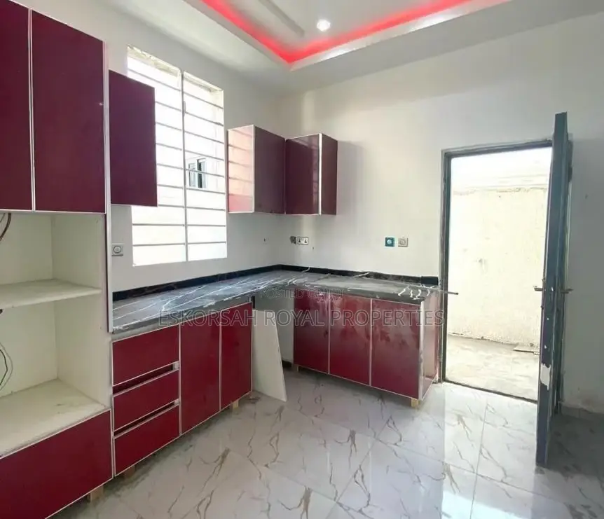 2bdrm House in New Town for sale