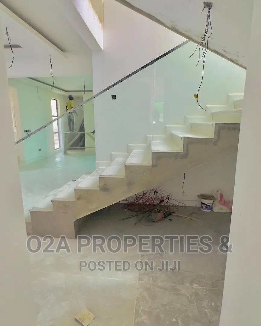 4bdrm House in Sakumono for sale