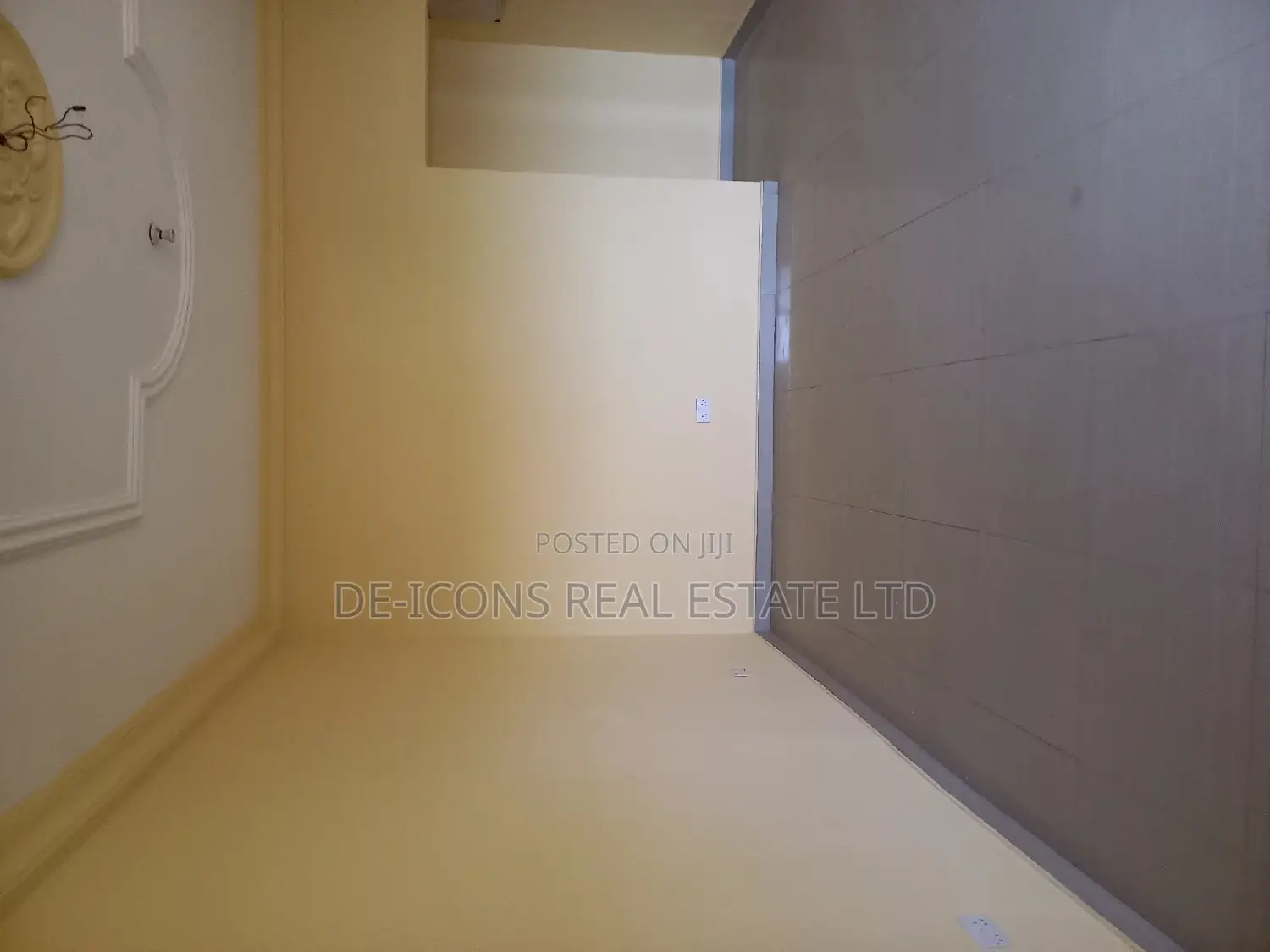 2bdrm Duplex in De-Icons Real Estate, Kasoa for rent