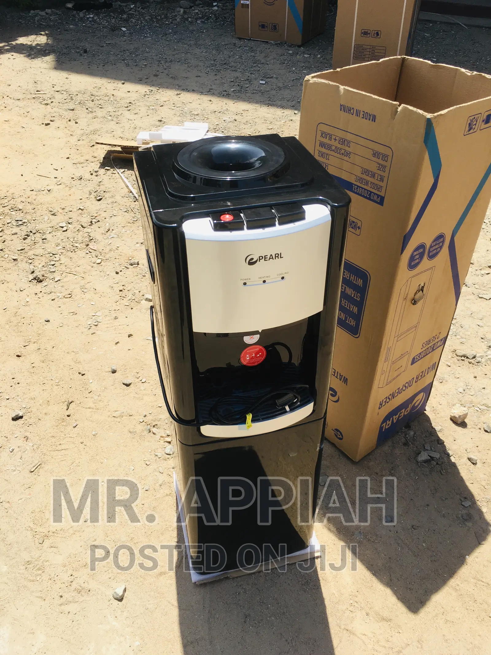Sleek and Efficient Pearl PWD-2008 FSL3tray Water Dispenser