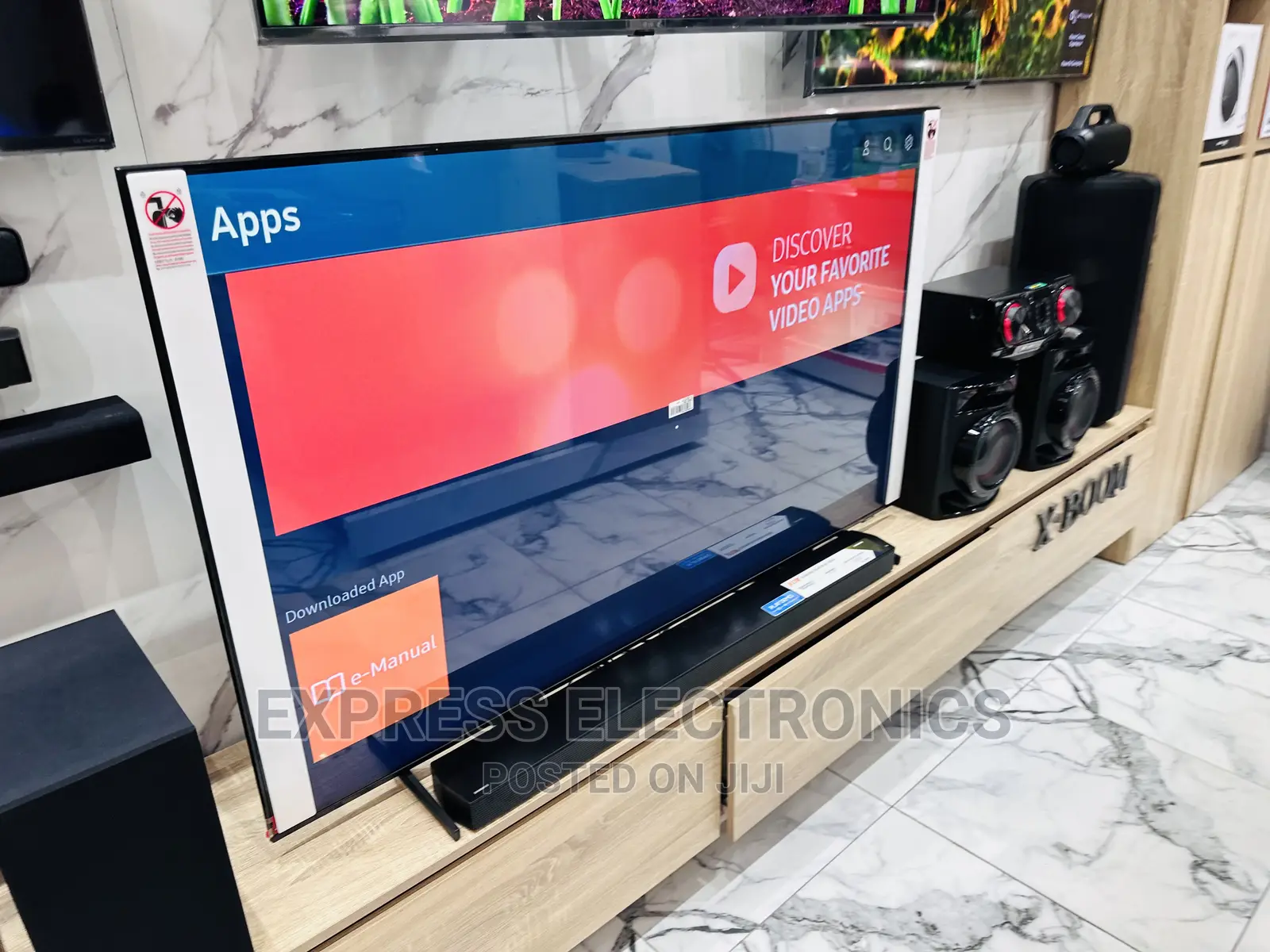 Your Living Room Best Friend Samsung 65”Bu8000 Tv 
