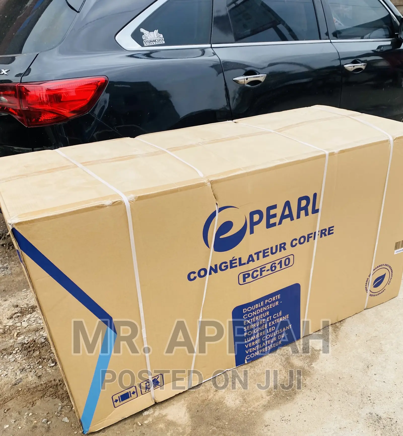 Sleek and Efficient Pearl PCF-610 2 Door Freezer(Gray).