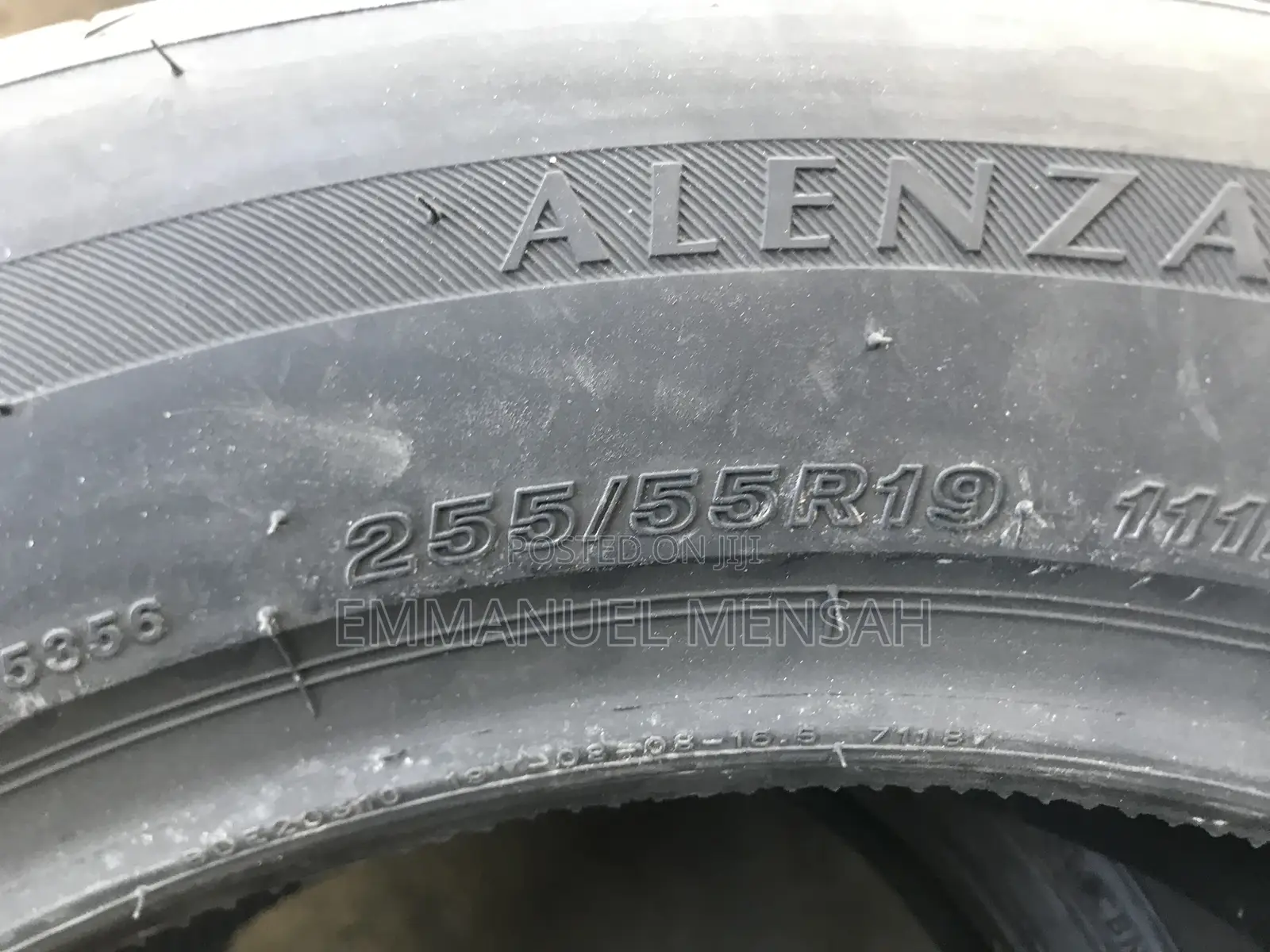 255/55r19 Brigdestone