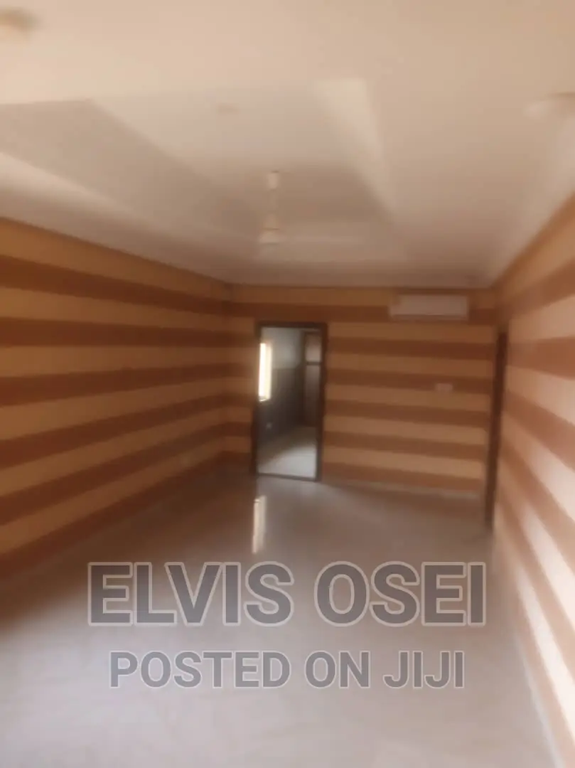 3bdrm Apartment in Ashorman Estate for rent