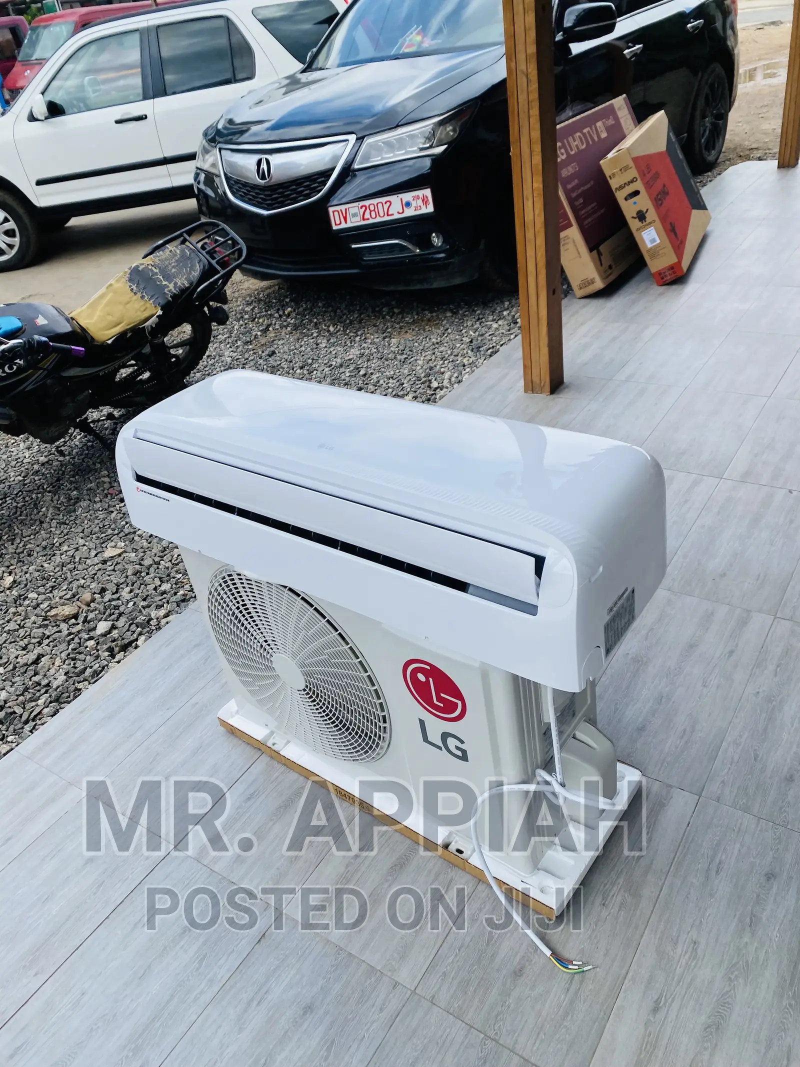 Chill Out With LG 2.5HP Air Conditioner(White) 
