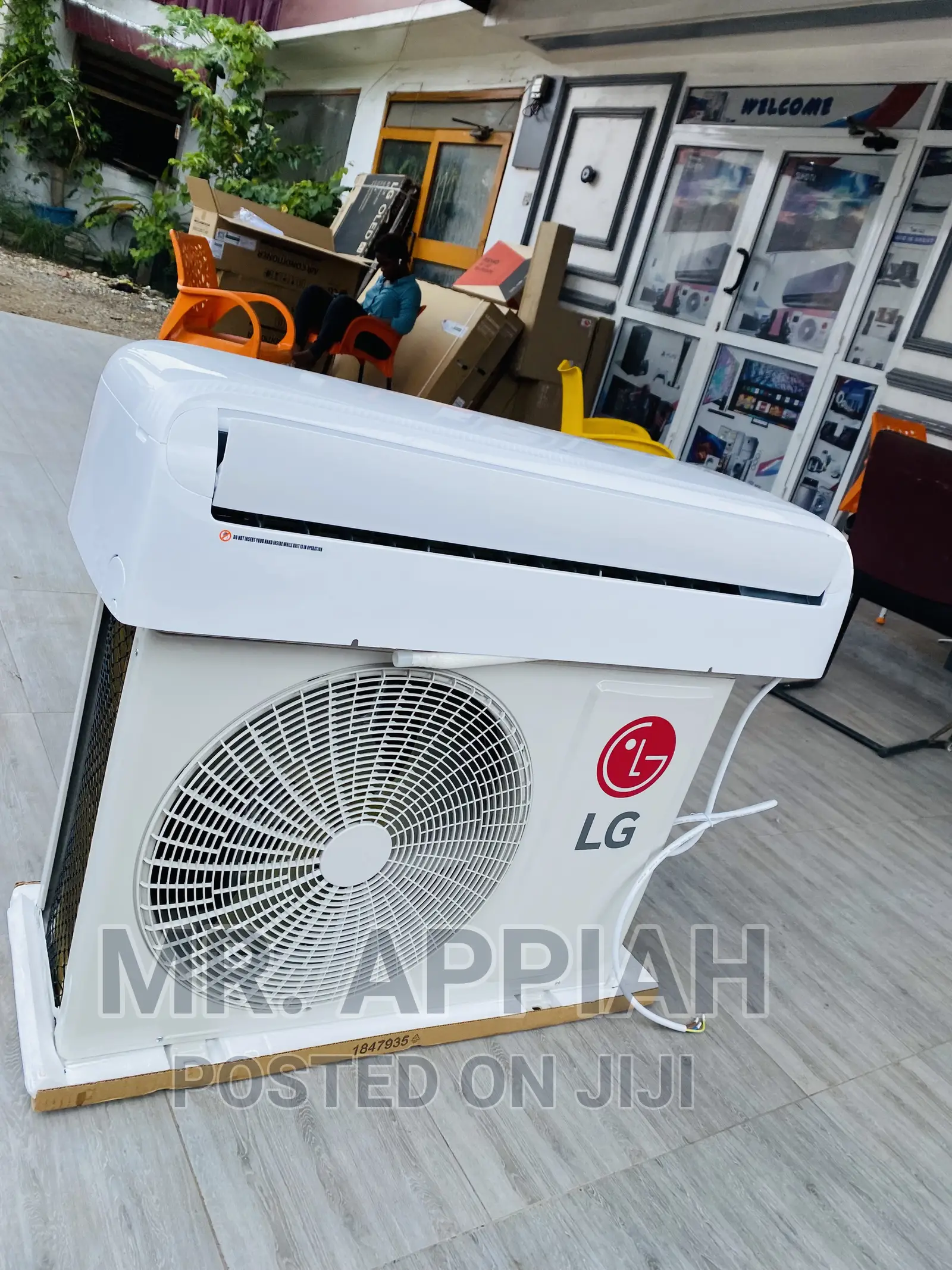 Get Cool Deal for LG 2.5HP Air Conditioner(White) 