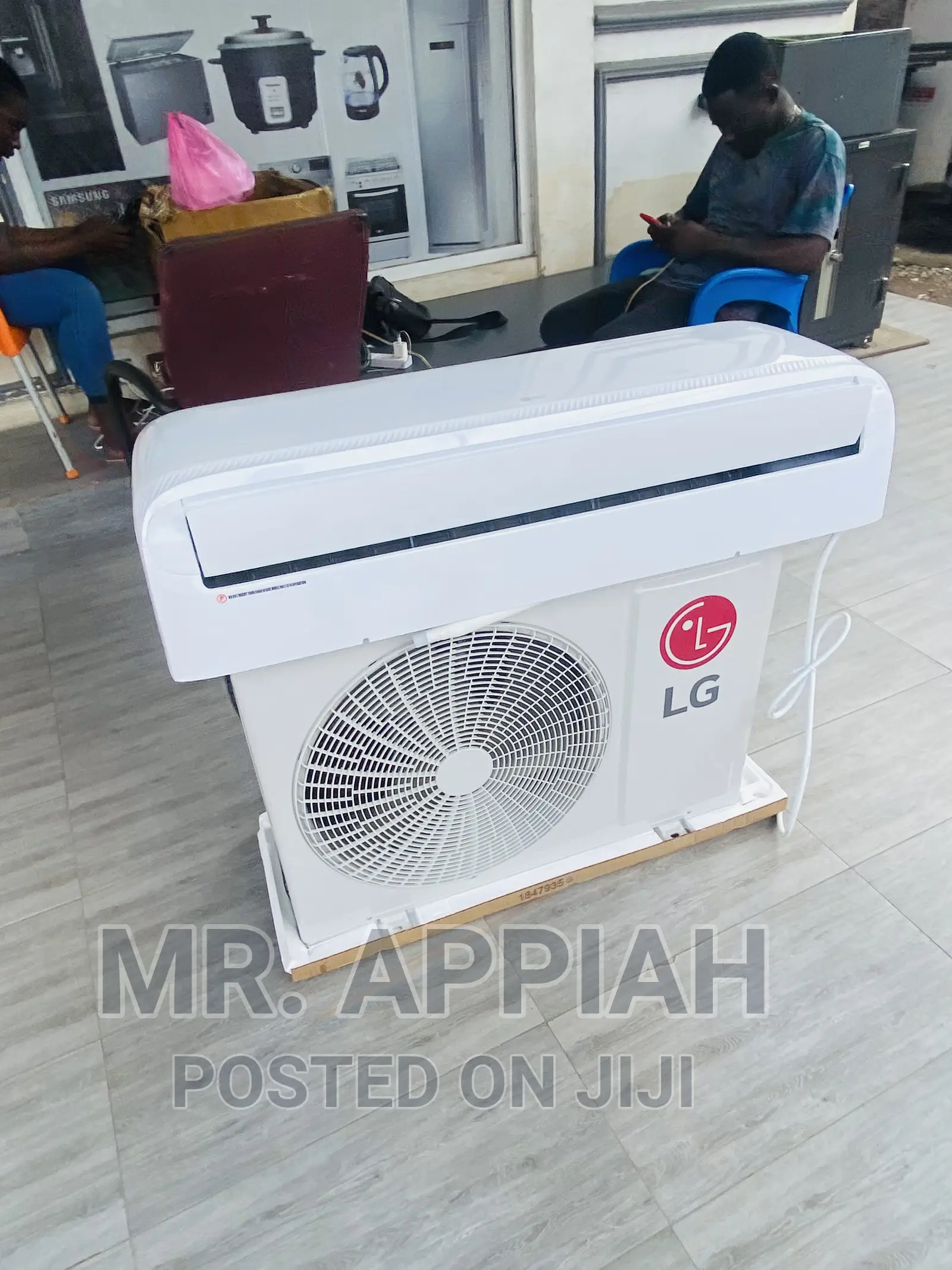 Extra Chilling LG Split Type Air Conditioner(White)2.0hp 