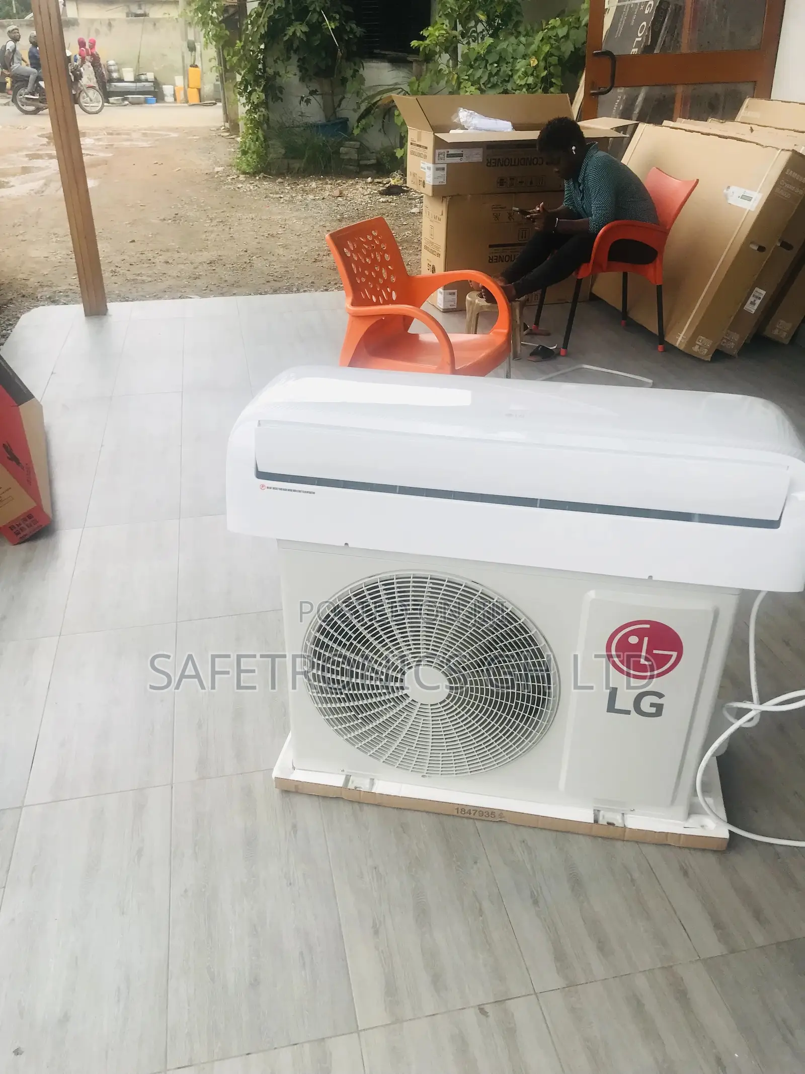 Stay Cool With Split R410 Gas LG Airconditioner 2.5hp