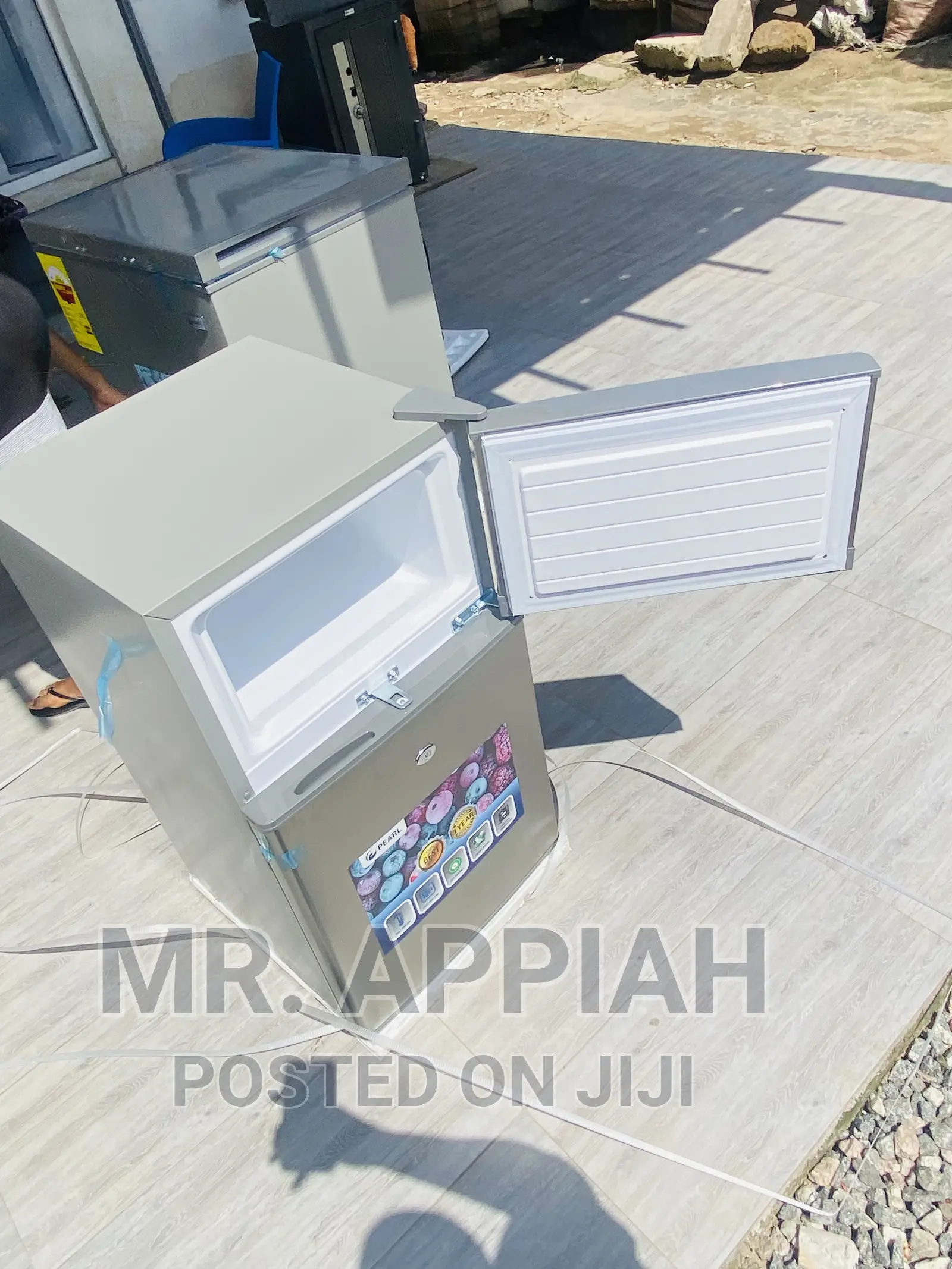 Freshen Up Your Space With Pearl Double Door Fridge(PF-10t)