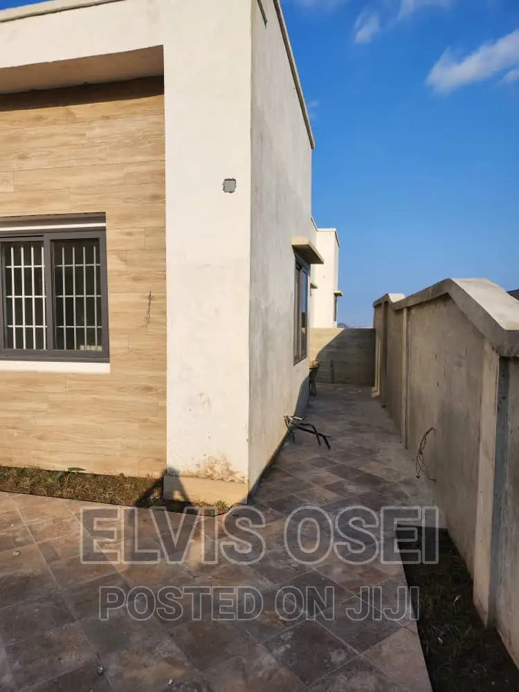 2bdrm House in Kwabenya Hills for sale