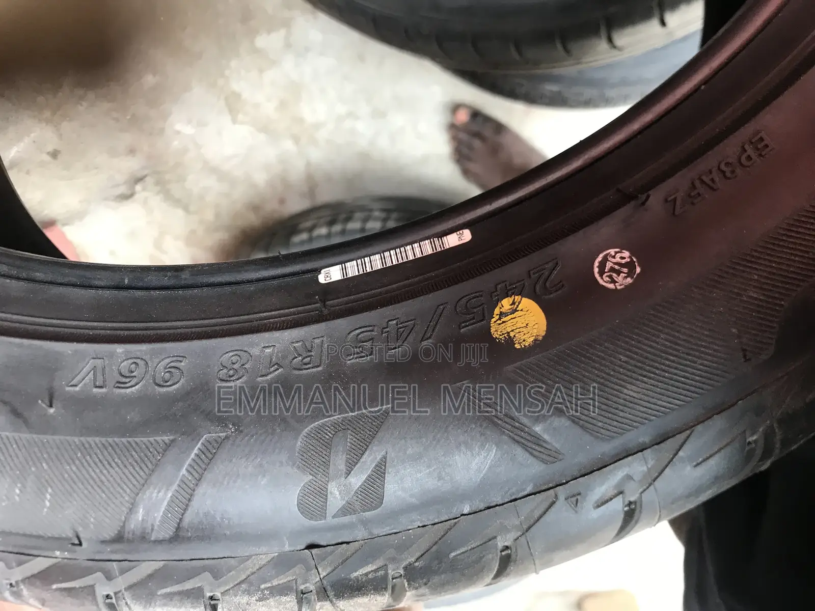 245/45r18 Brigdestone Tire