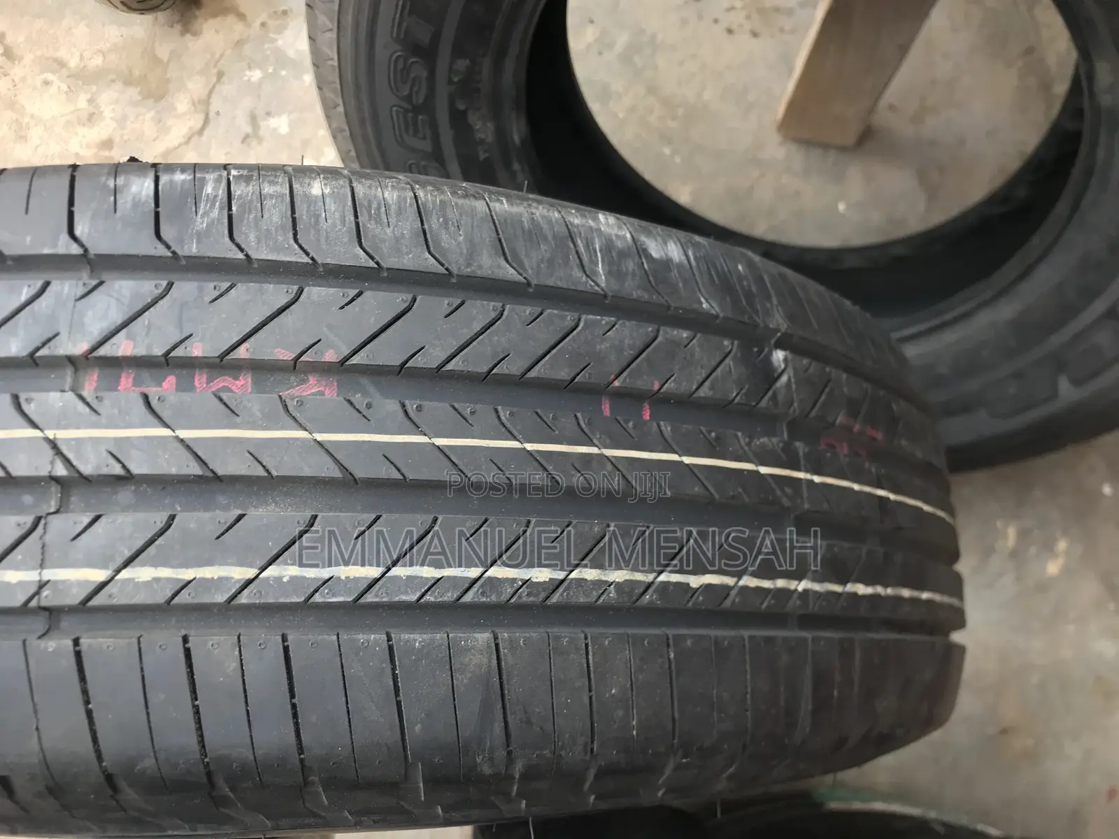 265/70r17 Brigdestone Tire