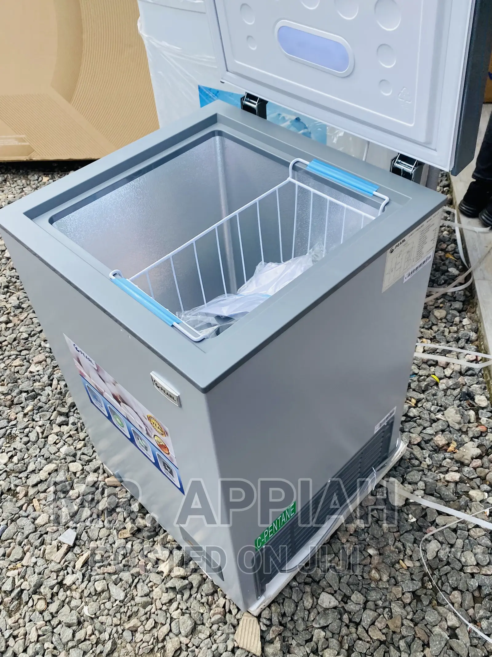 Brand New Pearl PCF271 Chest Freezer With Removable Storage