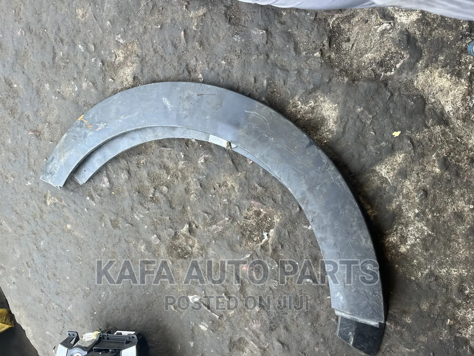 Hyundai Fender Mouldings Available