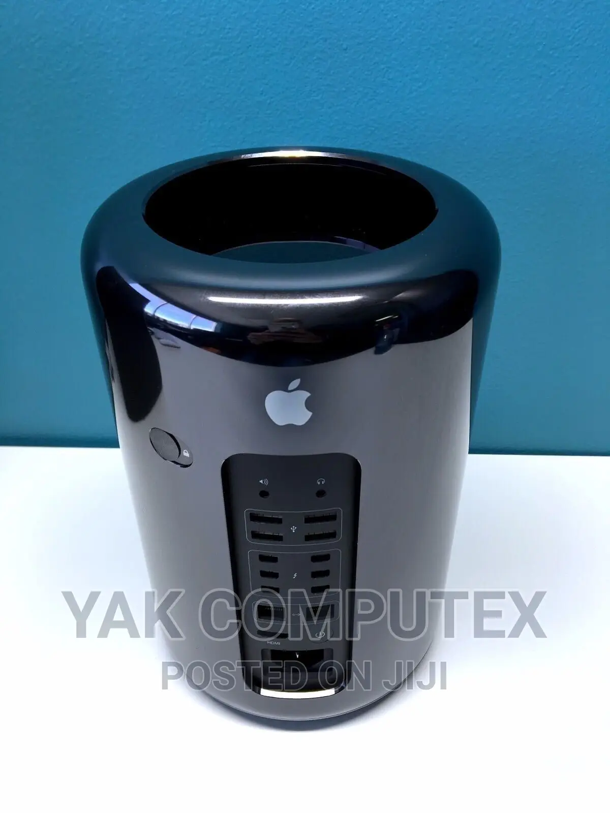 Desktop Computer Apple Mac Pro 32GB Intel Xeon SSD 1T