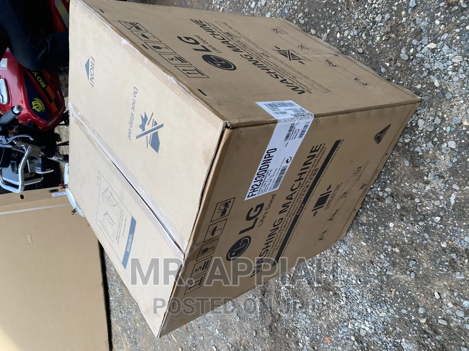 New LG 7kg Front Load Washing Machine(Fh2j3qdnpo).
