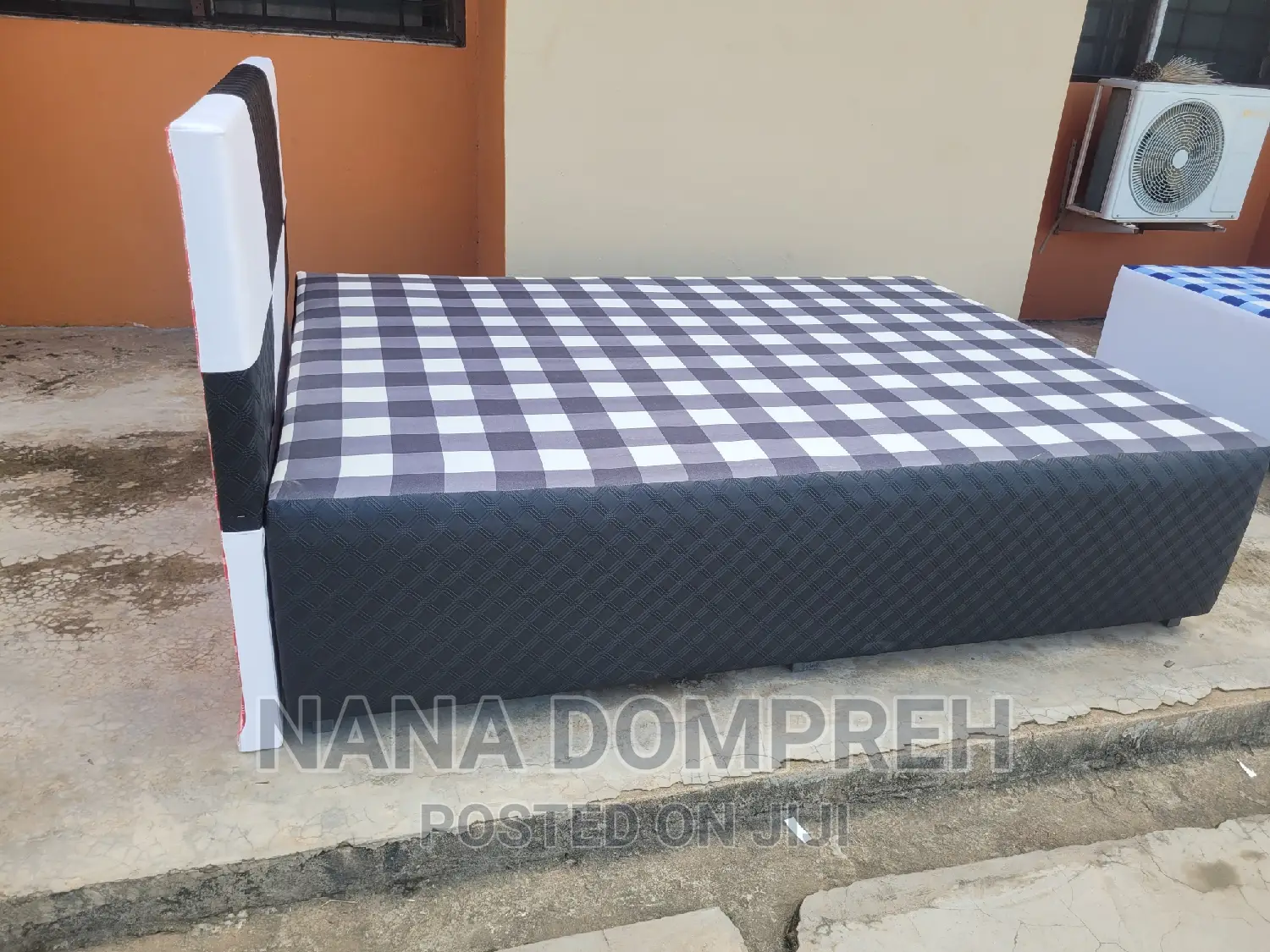 Inbuilt Double Bed