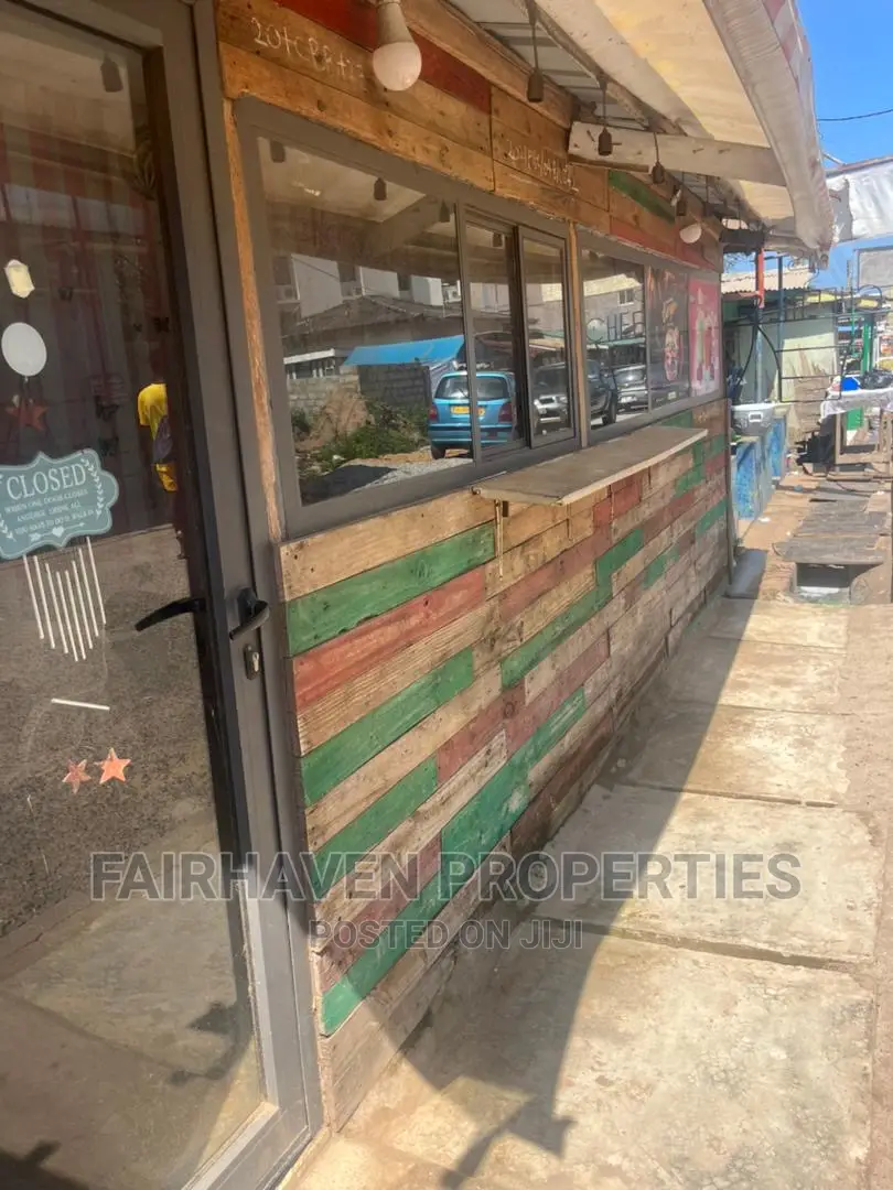 Shop Space /Restaurant for Rent at Osu