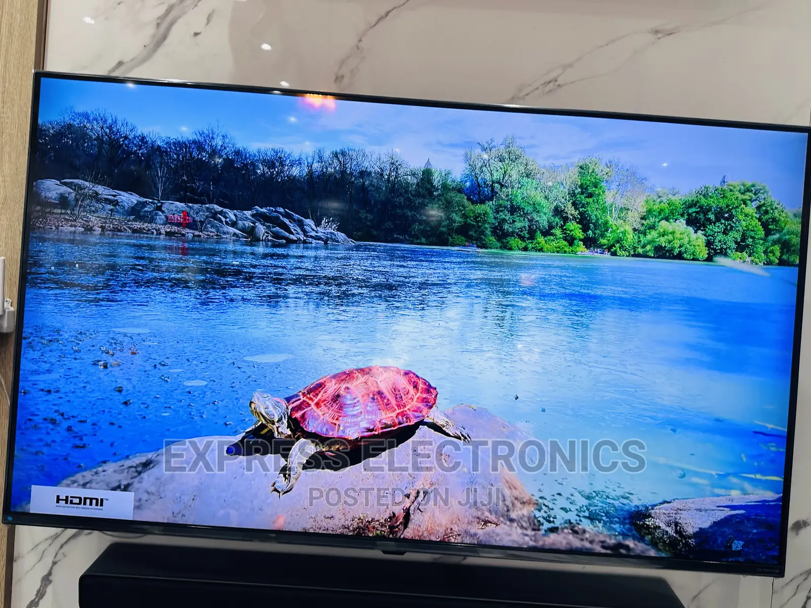 55UQ750000 UHD Glossy Black Slim Smart Lg Tv