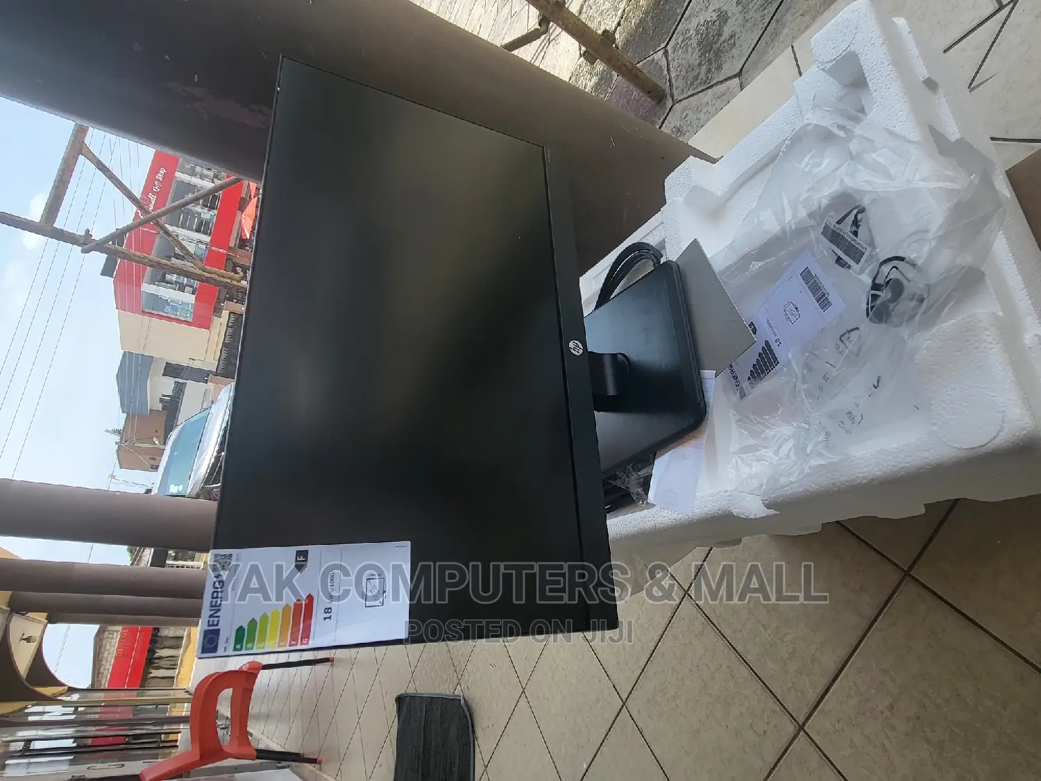 22 Inch Full Hd Ips Edgeles Monitor V221vb