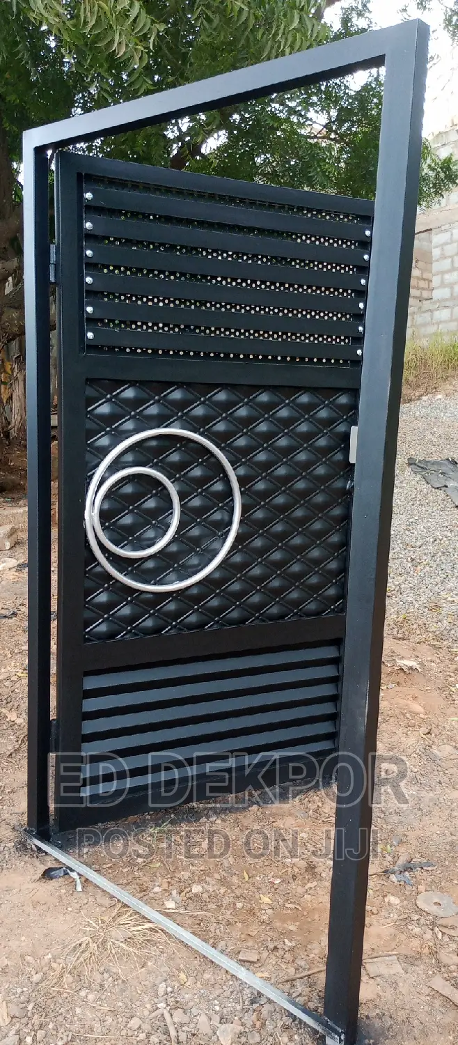 Back Small Gate