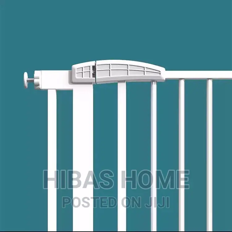 Metallic Baby Safety Gate for Staircase Baby Guard Gate 82cm