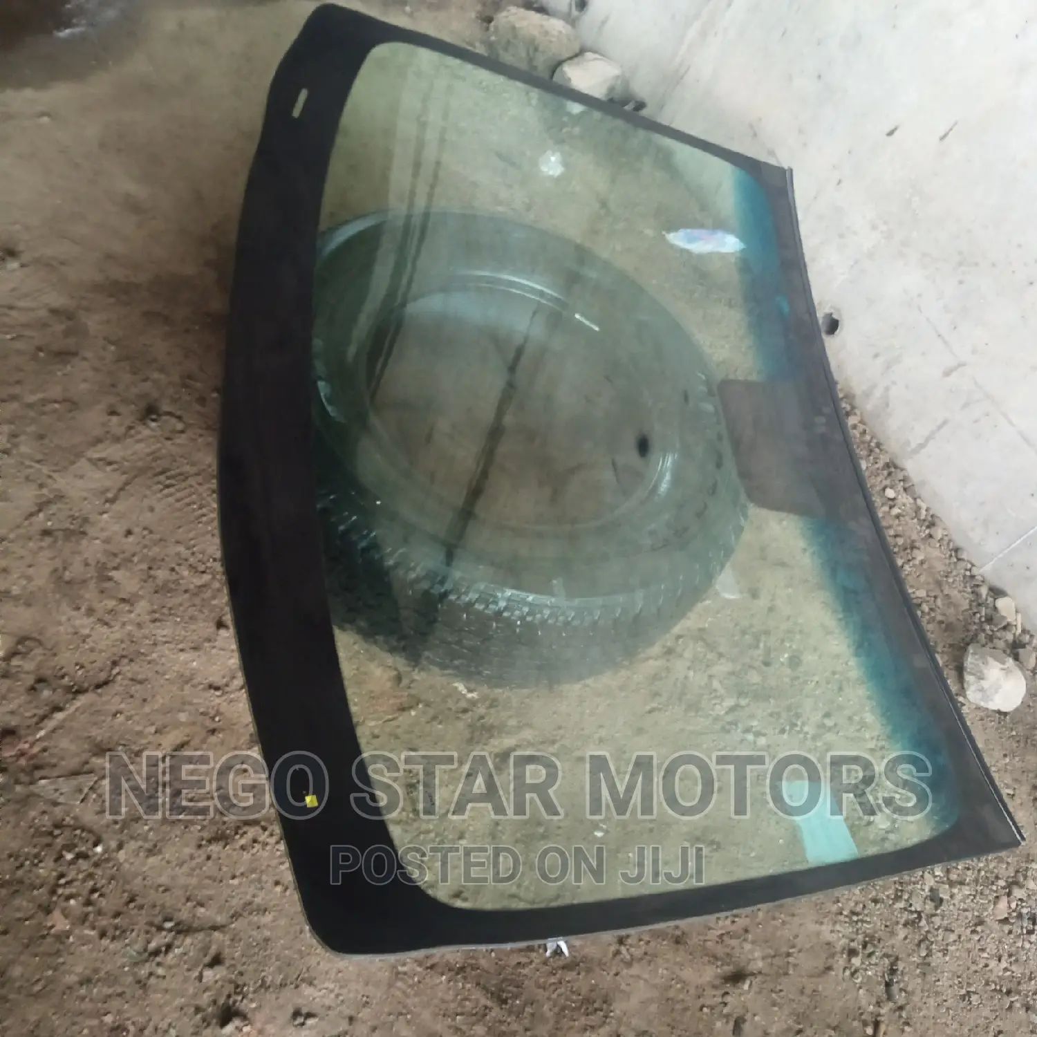 Hyundai Genesis 2015 Front Windscreen