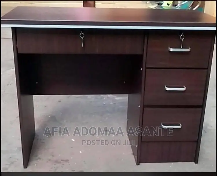 Elegant Office Table/Desk