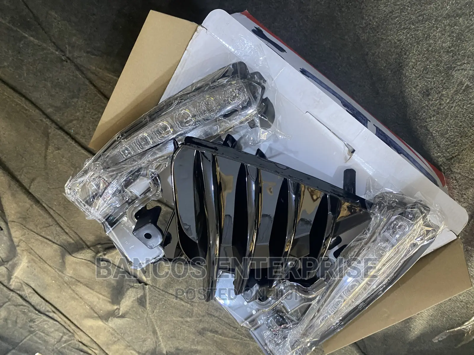 Toyota Corolla 2017SE Fog Light and Cover