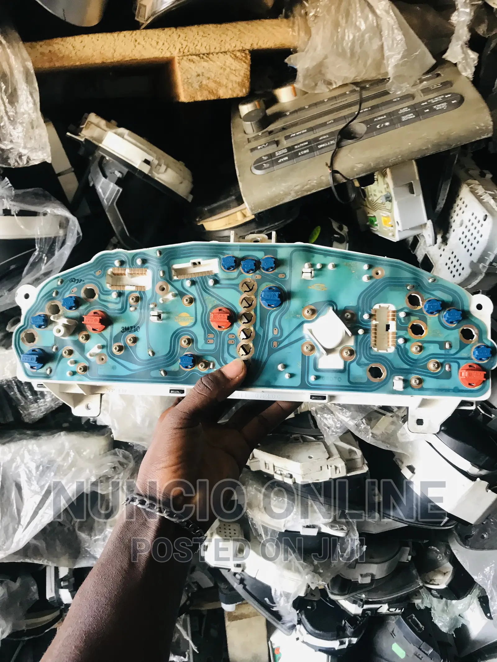 Nissan Almera Old Type Meterboard