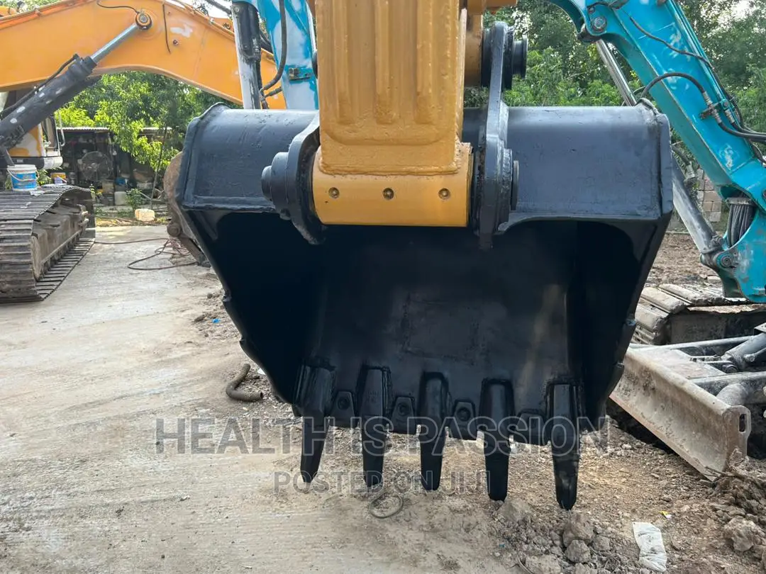 New Sany 215 Water Truck and Harmmer Line,Strong Pump