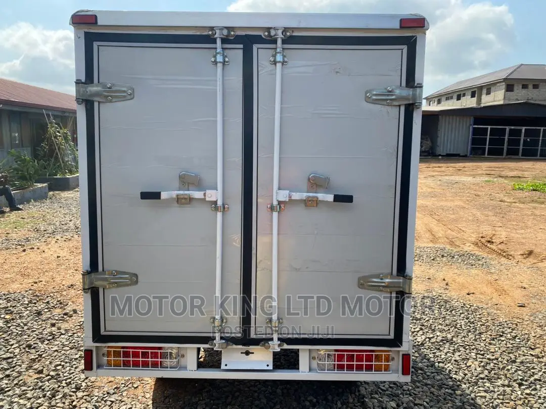 New Tricycle 2023 White