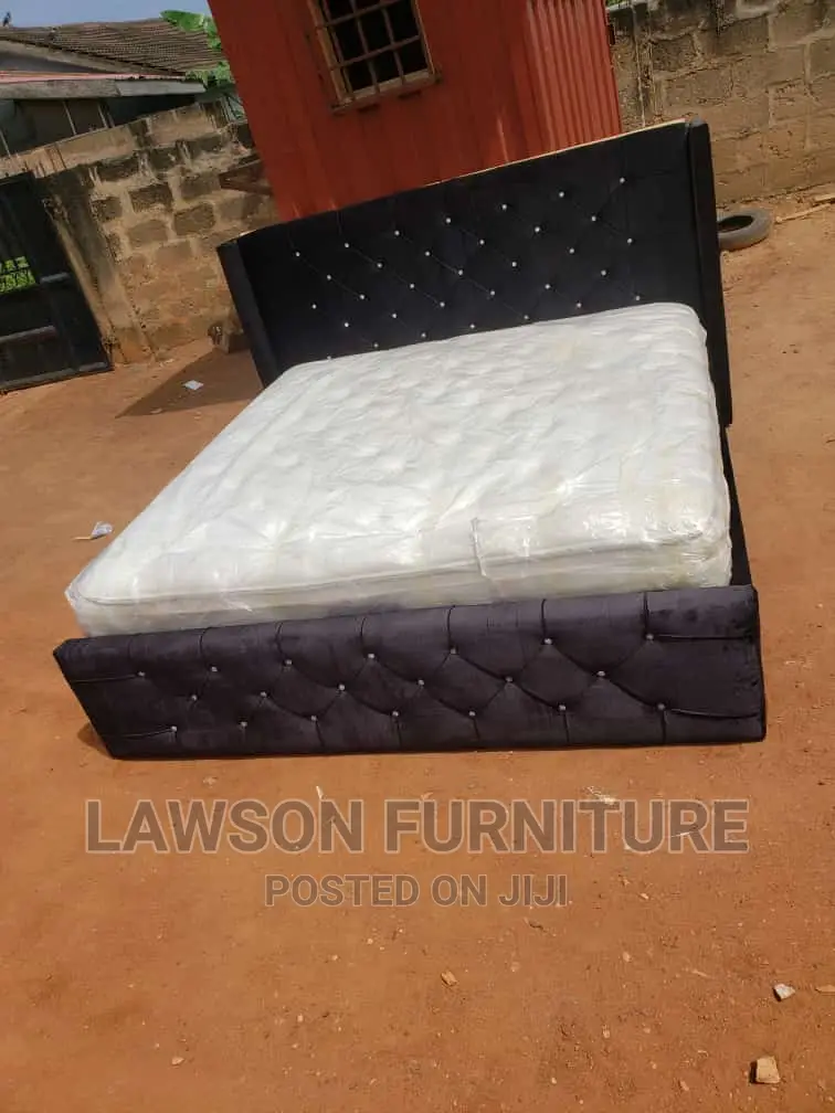 King Size Bed With Mattress