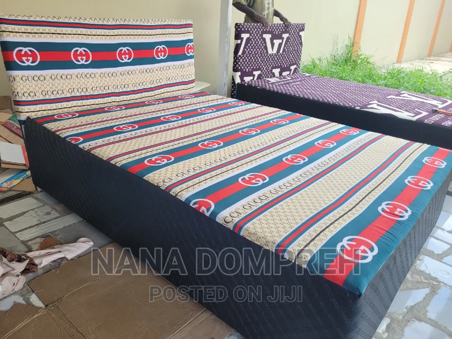 Inbuilt Double Bed